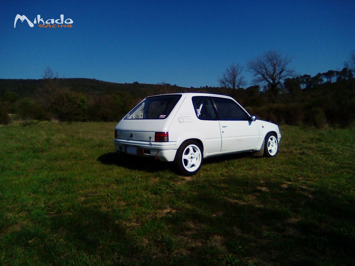 205 rallye f2000 – photo 2 sur 3