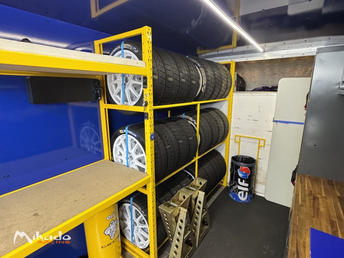 Remorque fermée/ camion Iveco – photo 4 sur 6