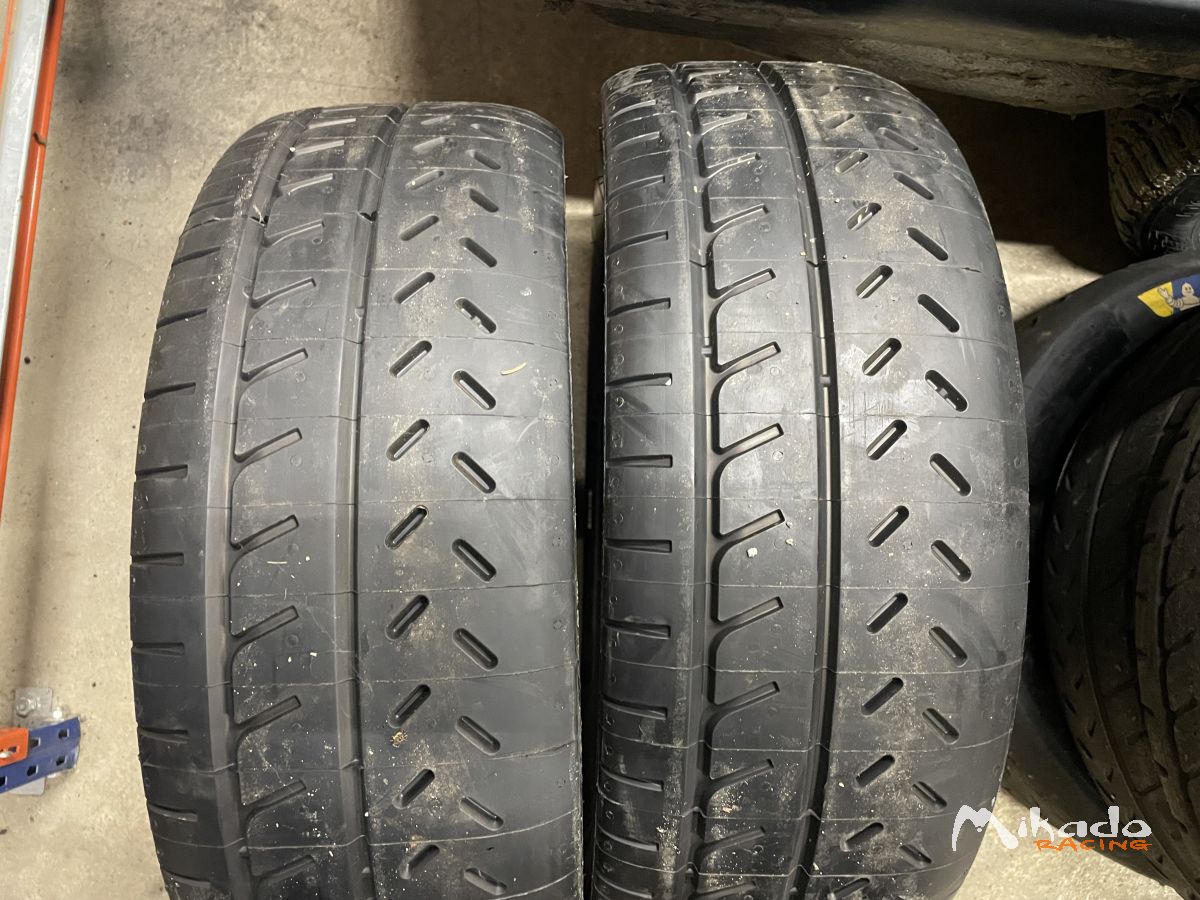 Lots de 8 pneus taille 17 Michelin pilote sport: on c x2 21neuf , x2 11 , x4 21 – photo 9 sur 10