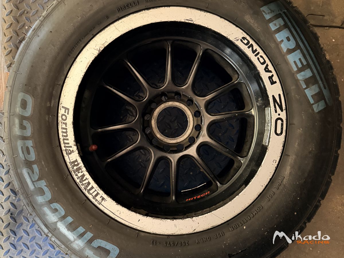Jantes formule Renault + pneus pluies Pirelli CINTURATO