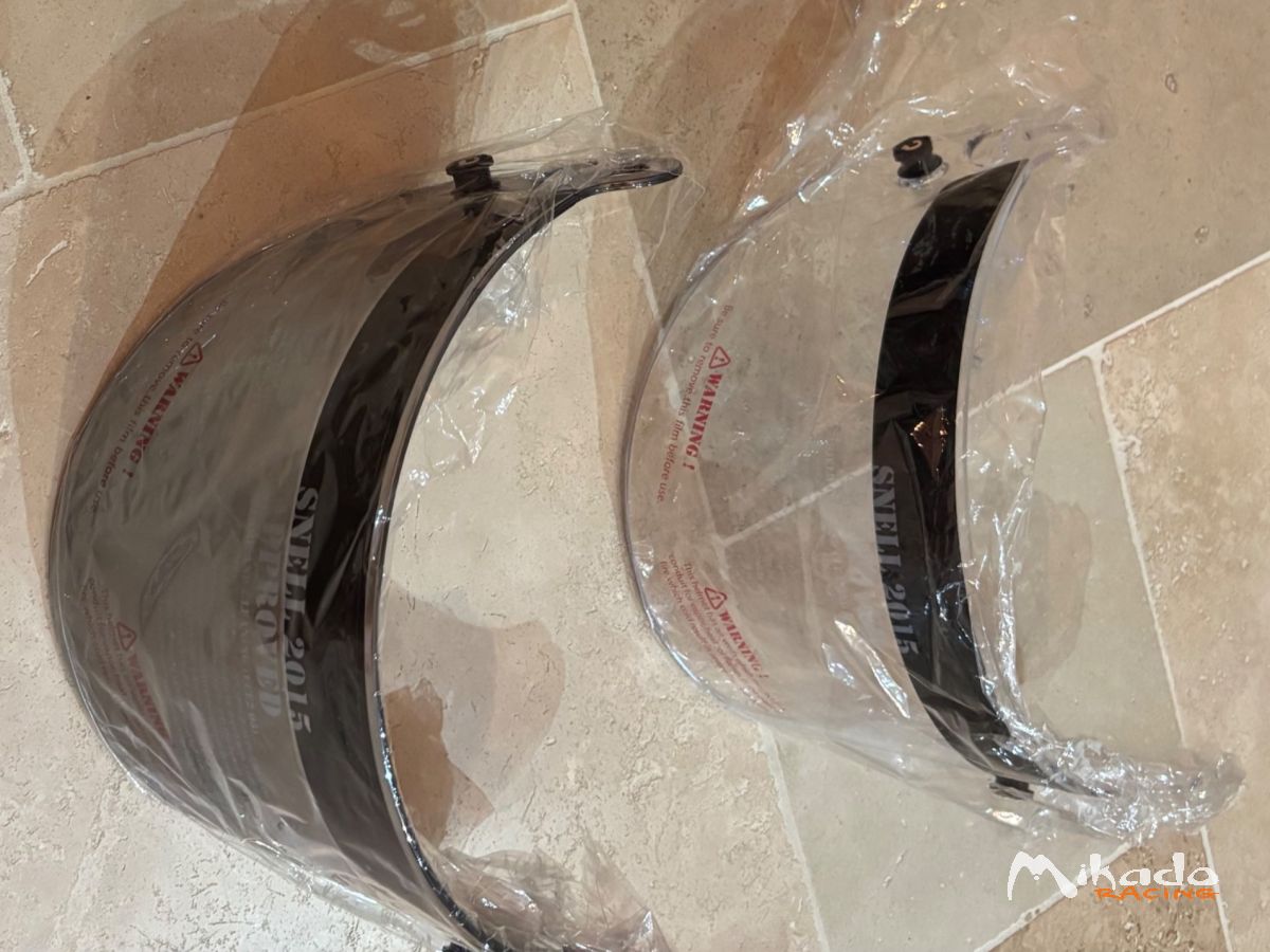 Casque fia carbone intégral – photo 2 sur 3