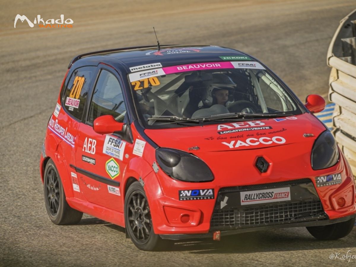 ⚠️ À Vendre -Twingo R1 Rallycross – Championne de France Junior Féminine 2025 - ⚠️ – photo 3 sur 4