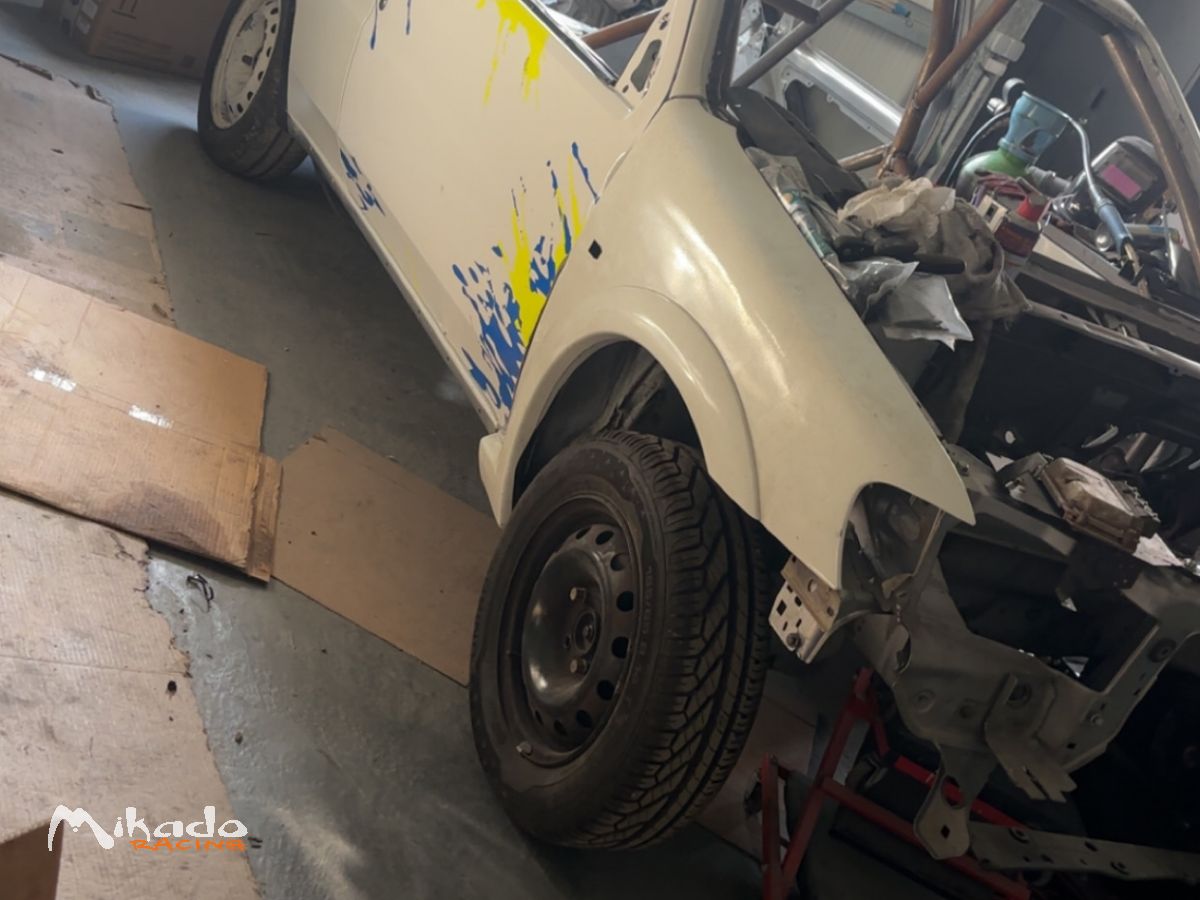 Vend caisse 106 a finir – photo 2 sur 2