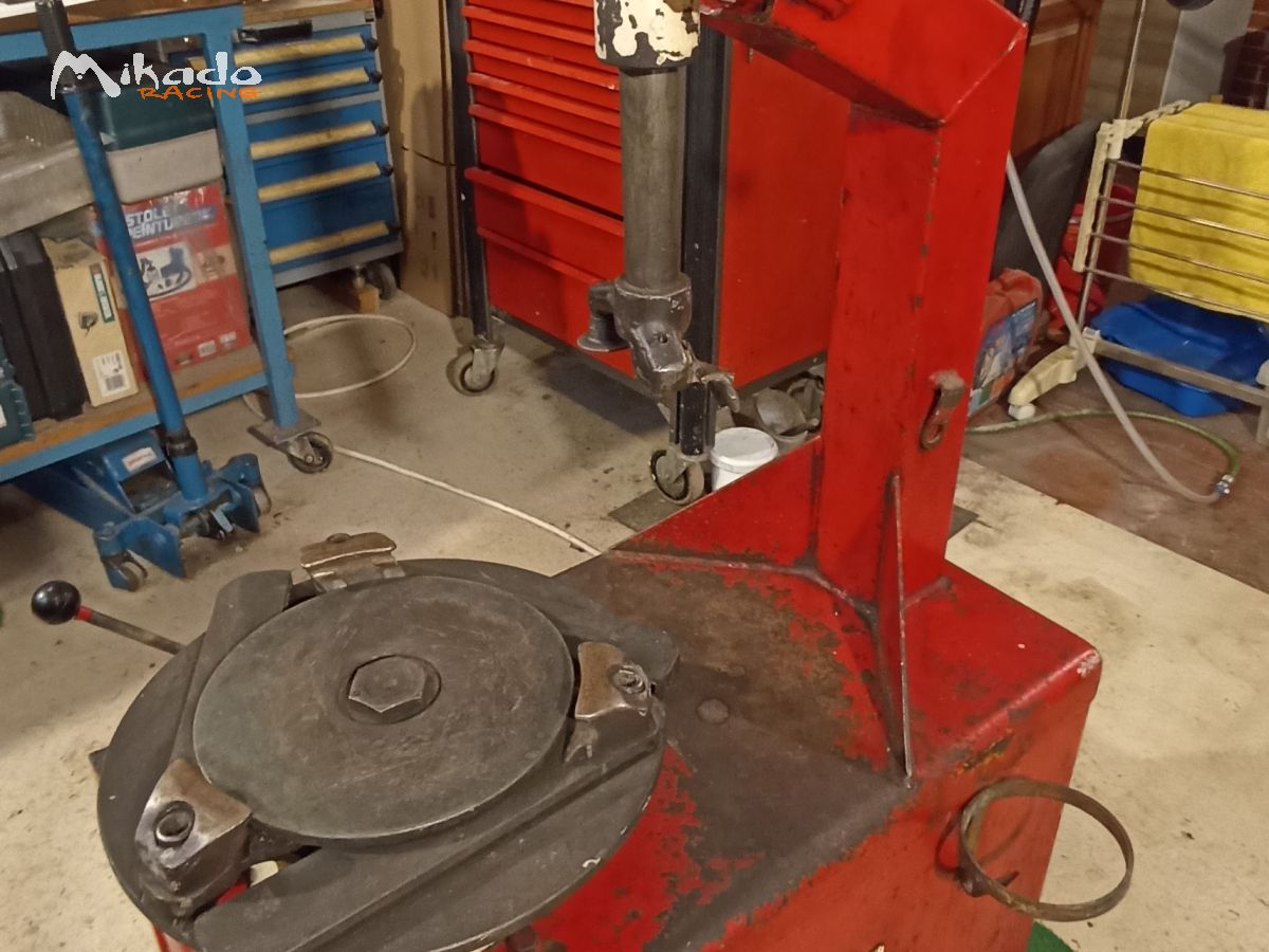 Machine à pneus Bem Muller 380 V – photo 1 sur 5