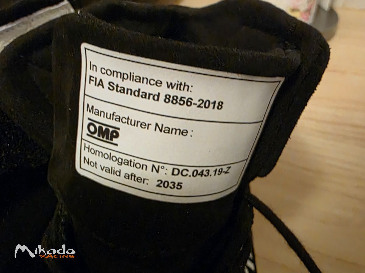 Combinaison Homologuée chaussures et gants – photo 6 sur 7