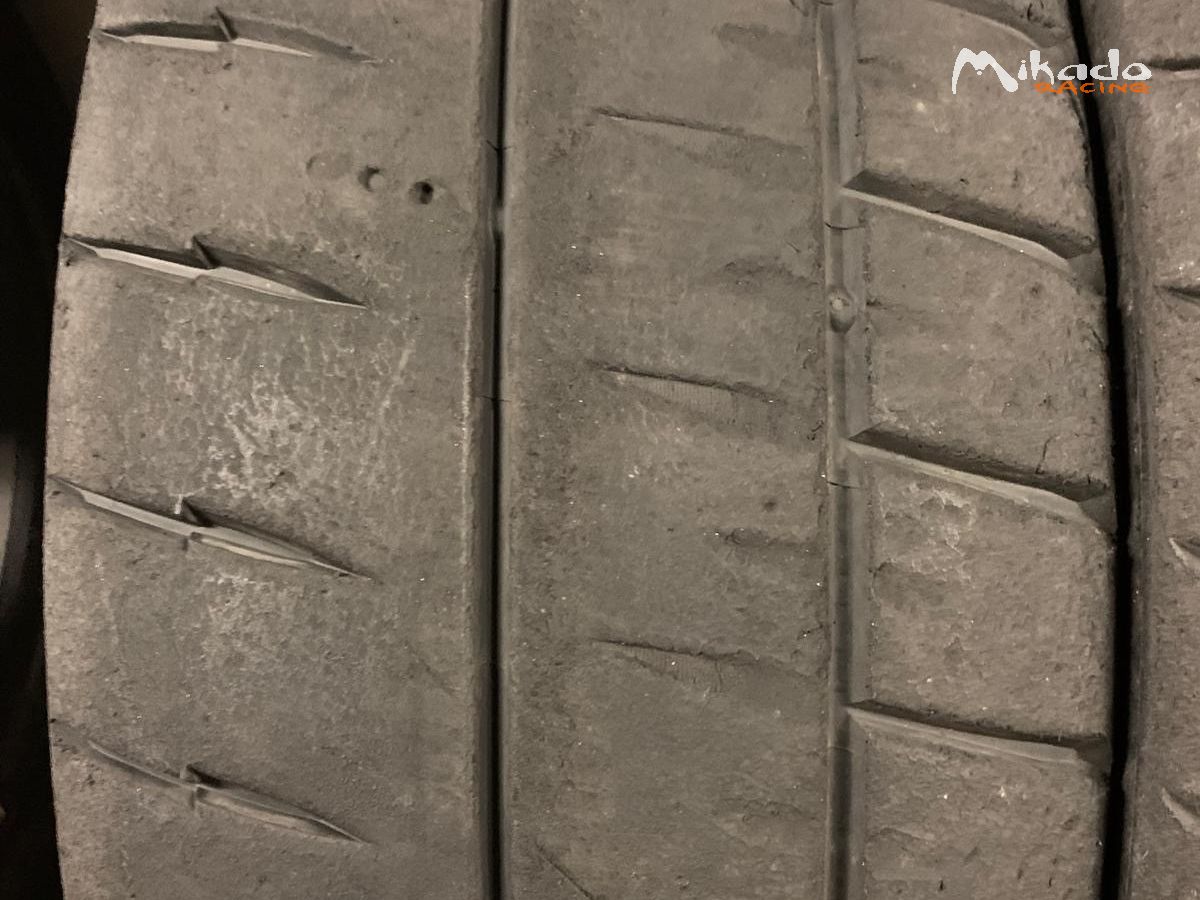 Pneus Michelin 20/65 18 Pouces H31 40kms d'ES – photo 9 sur 9
