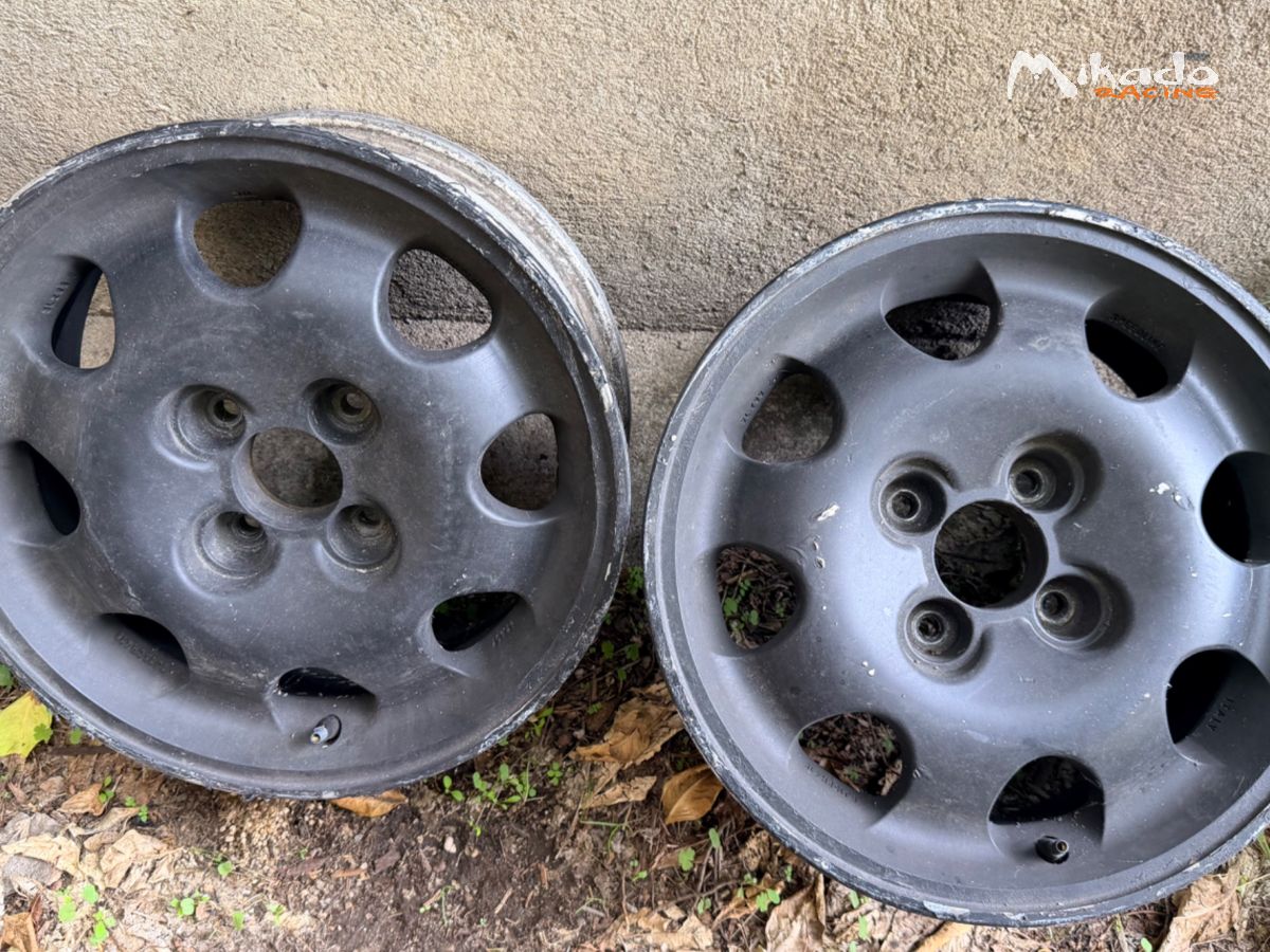 4 jantes 205 GTi 1.9 – photo 2 sur 5
