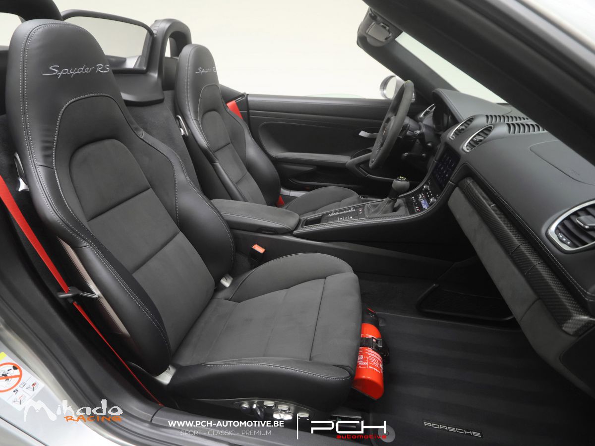 PORSCHE 718 Spyder RS 4.0 500cv PDK - 8.700 Kms - 2026 – photo 4 sur 6