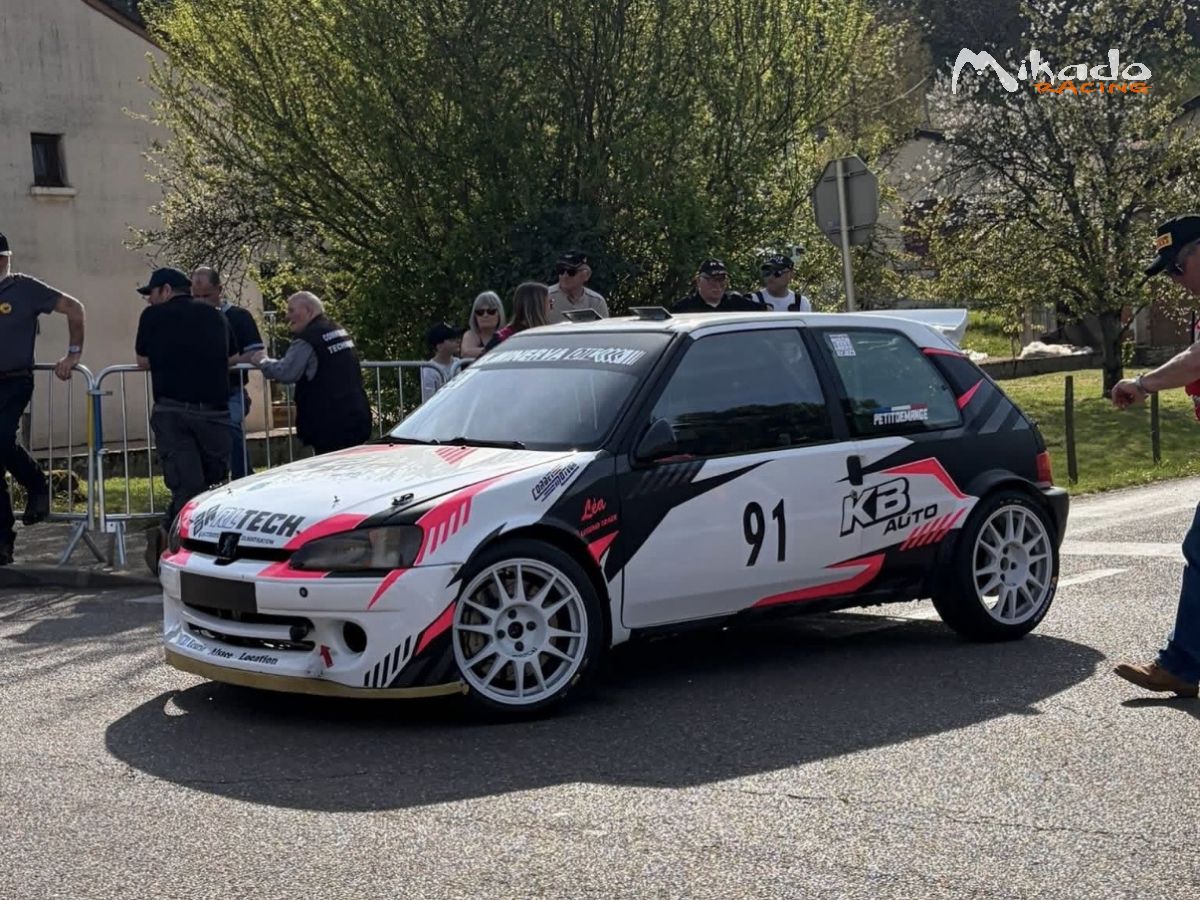 Peugeot 106 maxi F2000 – photo 3 sur 5