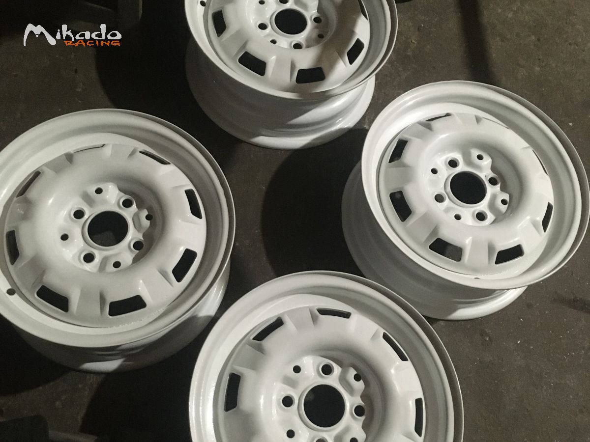 Jantes golf 1 gti – photo 1 sur 4