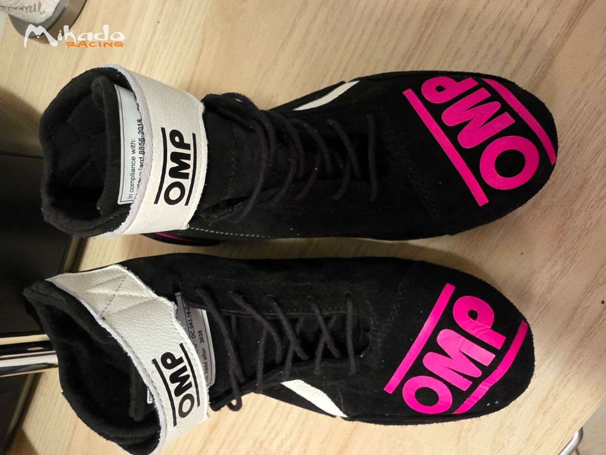 Combinaison Homologuée chaussures et gants – photo 5 sur 7