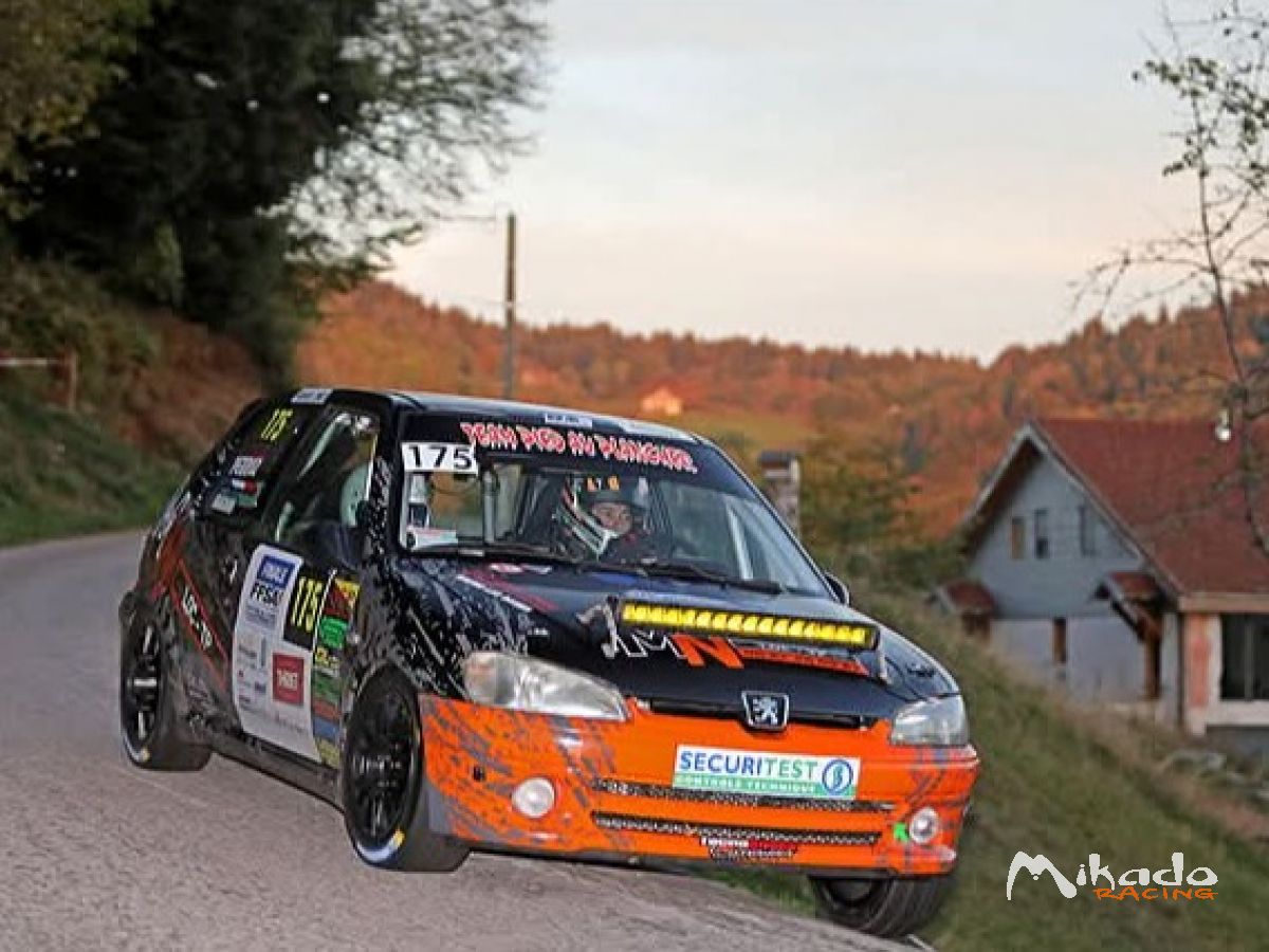 106 top a6 – photo 1 sur 6