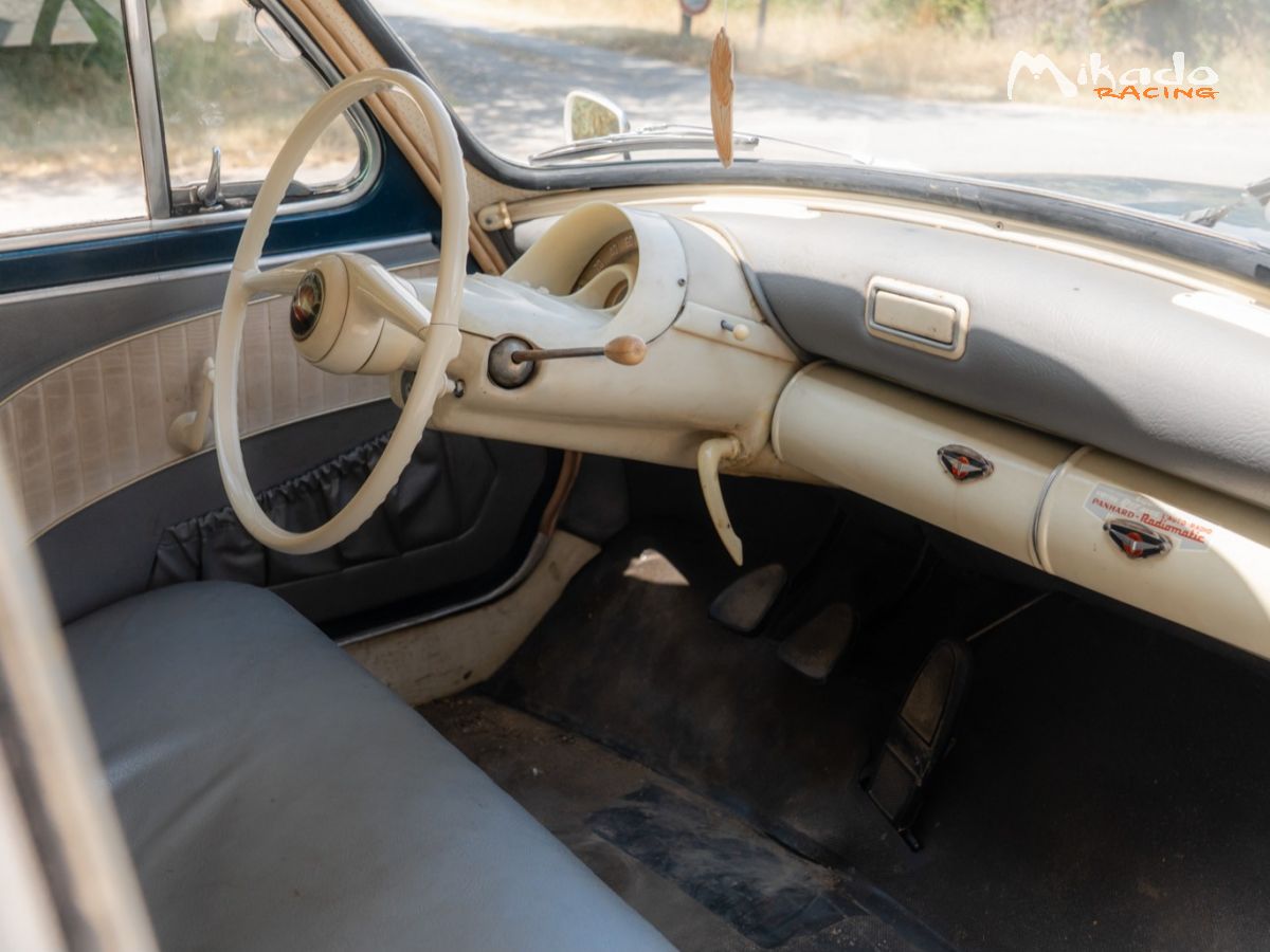 Panhard PL17 Berline – photo 8 sur 10