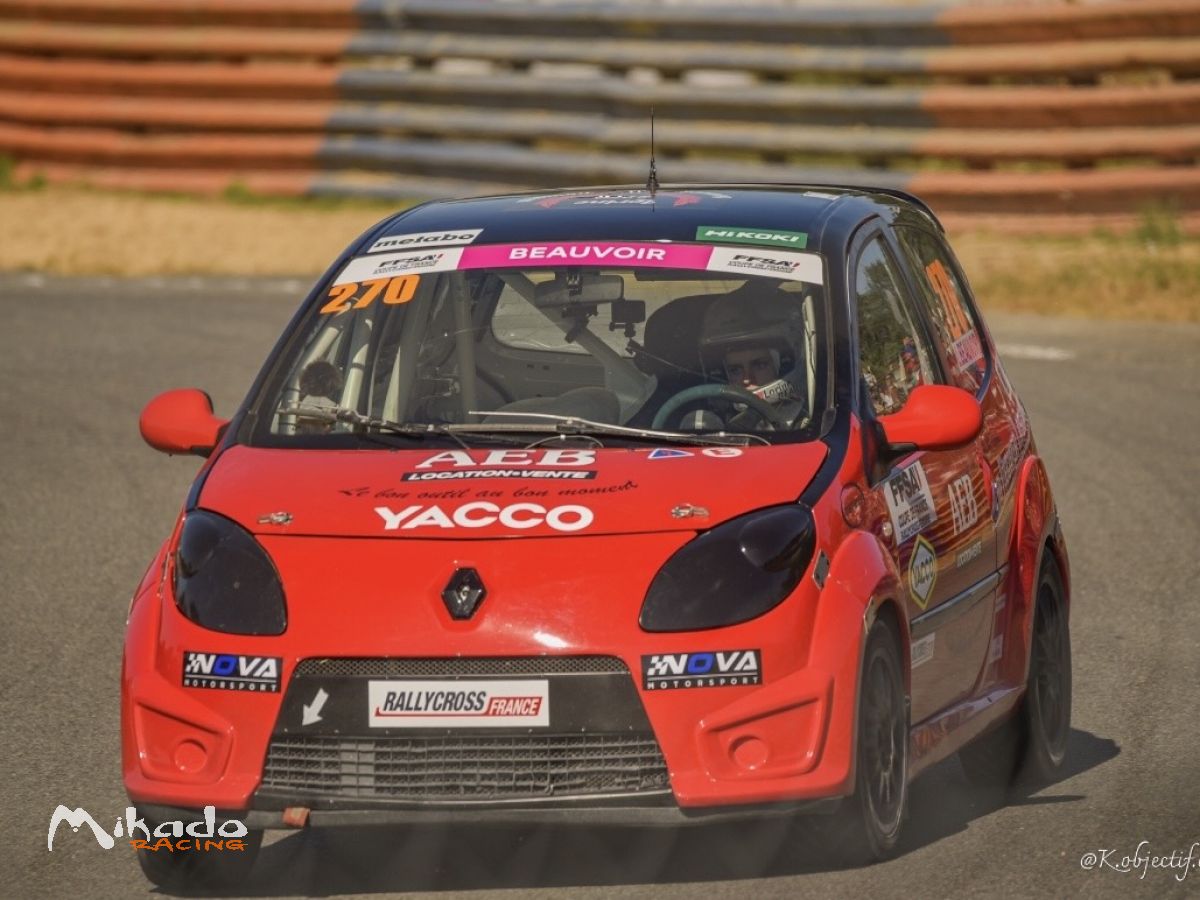 ⚠️ À Vendre -Twingo R1 Rallycross – Championne de France Junior Féminine 2025 - ⚠️ – photo 1 sur 4
