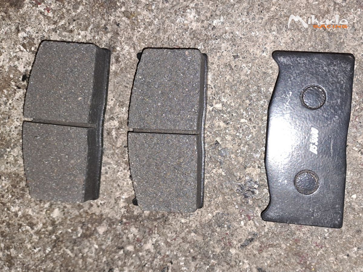 Plaquettes frein arrière Mitsubishi EVO IX /X – photo 2 sur 2