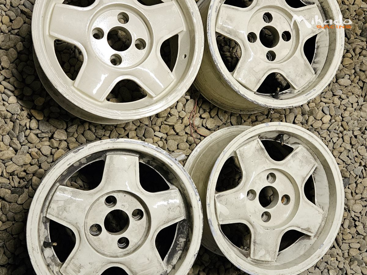JANTES REVOLUTION five spokes FORD 8'x16' ET35 BLANCHE – photo 1 sur 5