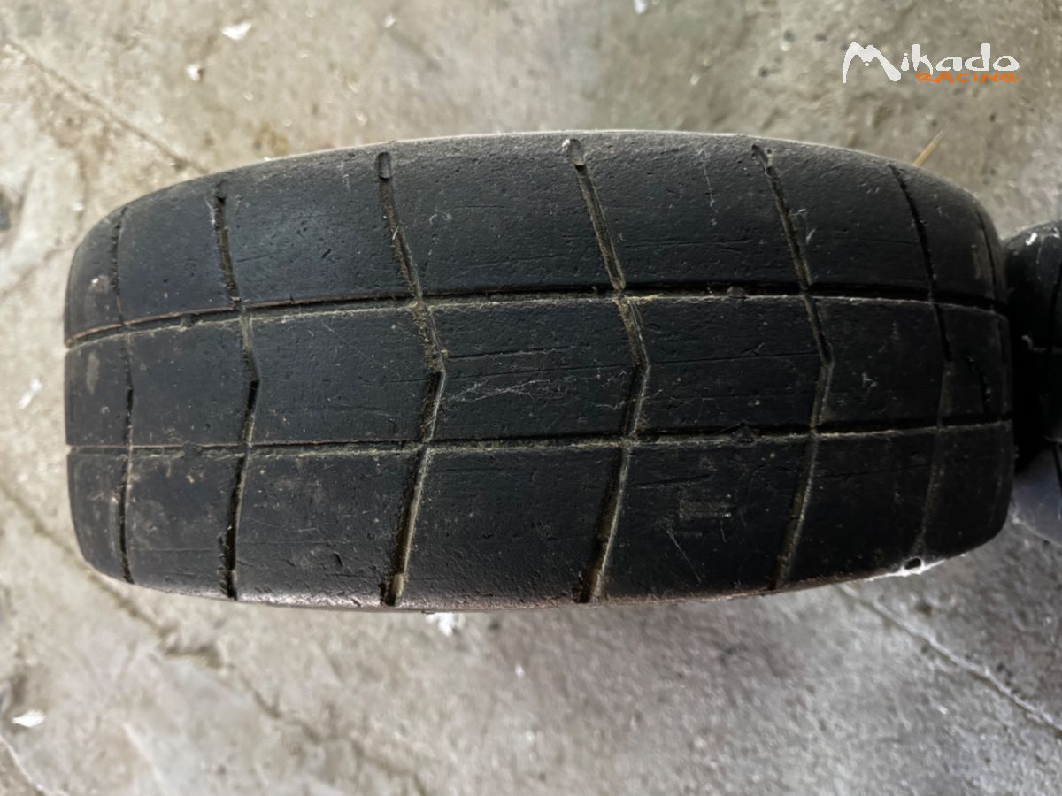 Michelin et Bf goodrich TA00 13 pouces – photo 2 sur 6