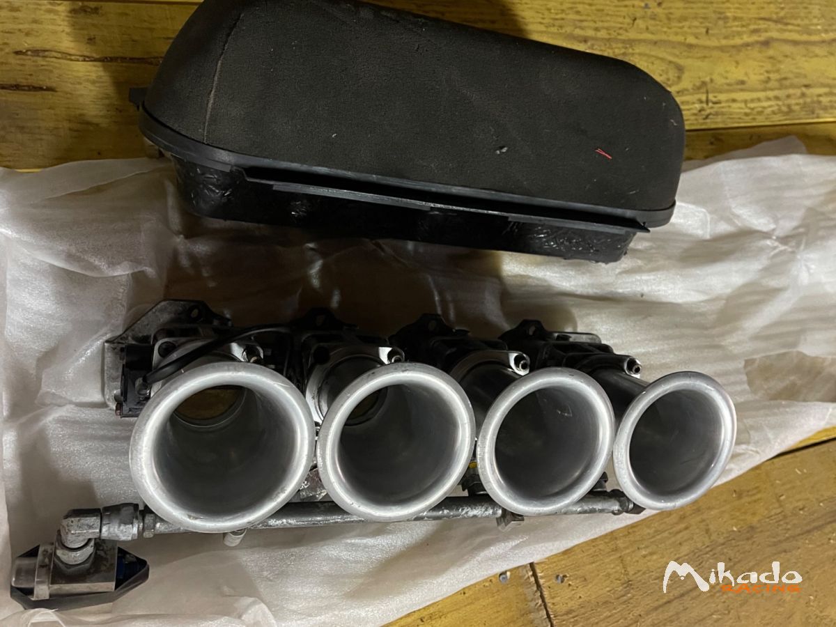 Injection 4 papillons Clio RS – photo 1 sur 3