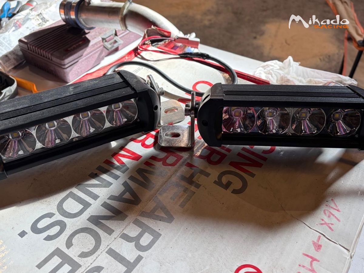Phare de virage led neuf