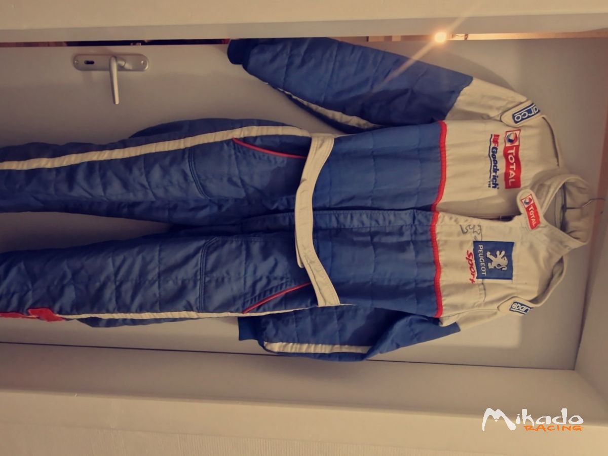 Combinaison peugeot – photo 1 sur 2