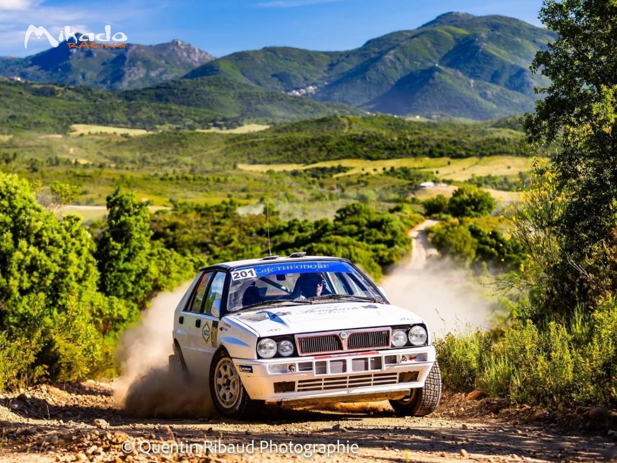 Lancia Delta HF Integrale 16V GrA full Abarth – photo 1 sur 9