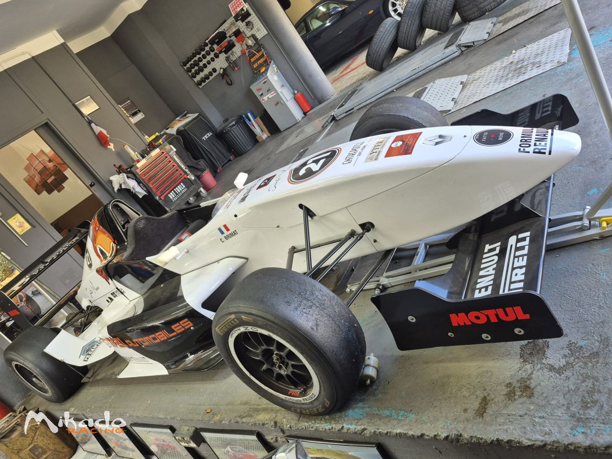 FORMULE 2 RENAULT TATUUS – photo 3 sur 10