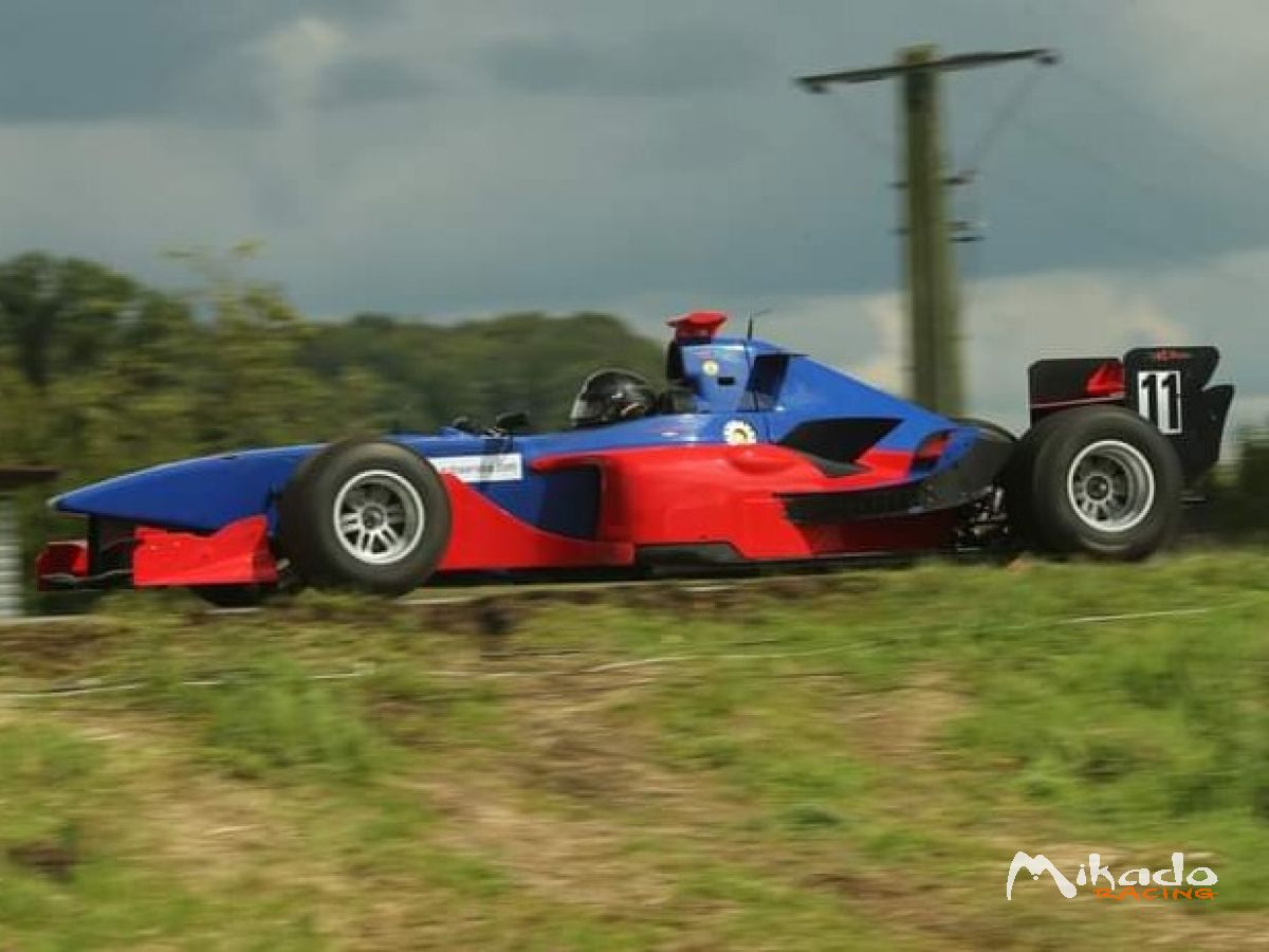F3000 LOLA B02/50 – photo 2 sur 10