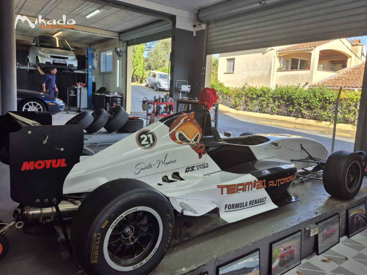 FORMULE 2 RENAULT TATUUS – photo 6 sur 10