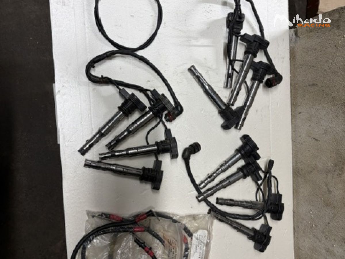 Lot pieces skoda S2000 – photo 2 sur 3