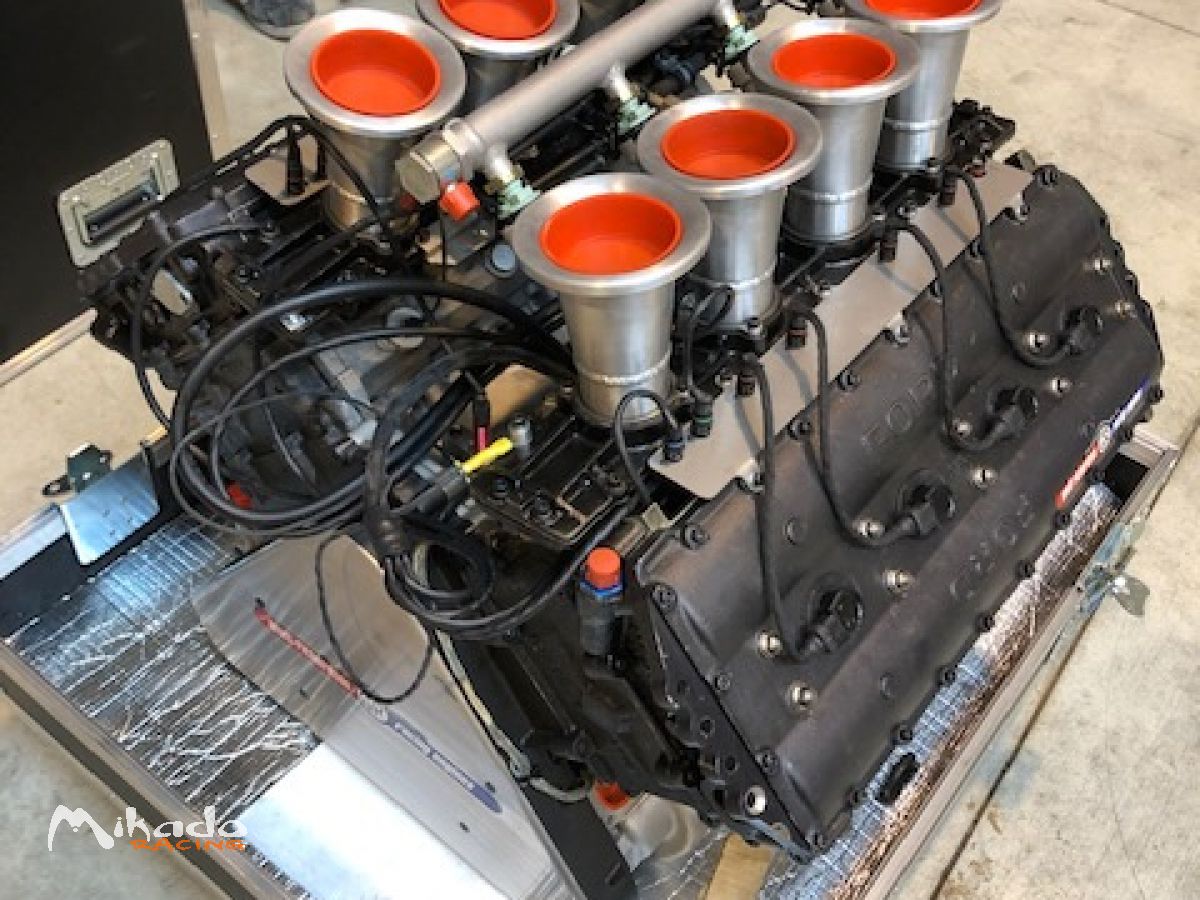 Cosworth DFR 3.5 Engine – photo 1 sur 2