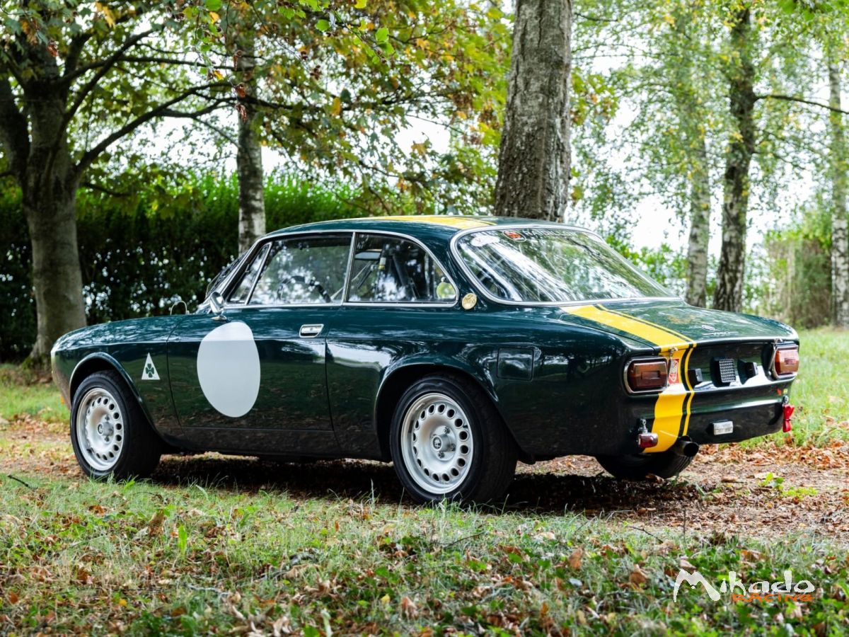 Alfa Romeo 1750 GT Veloce PTH FIA - Très bon état - Restaurée - Garantie – photo 2 sur 10