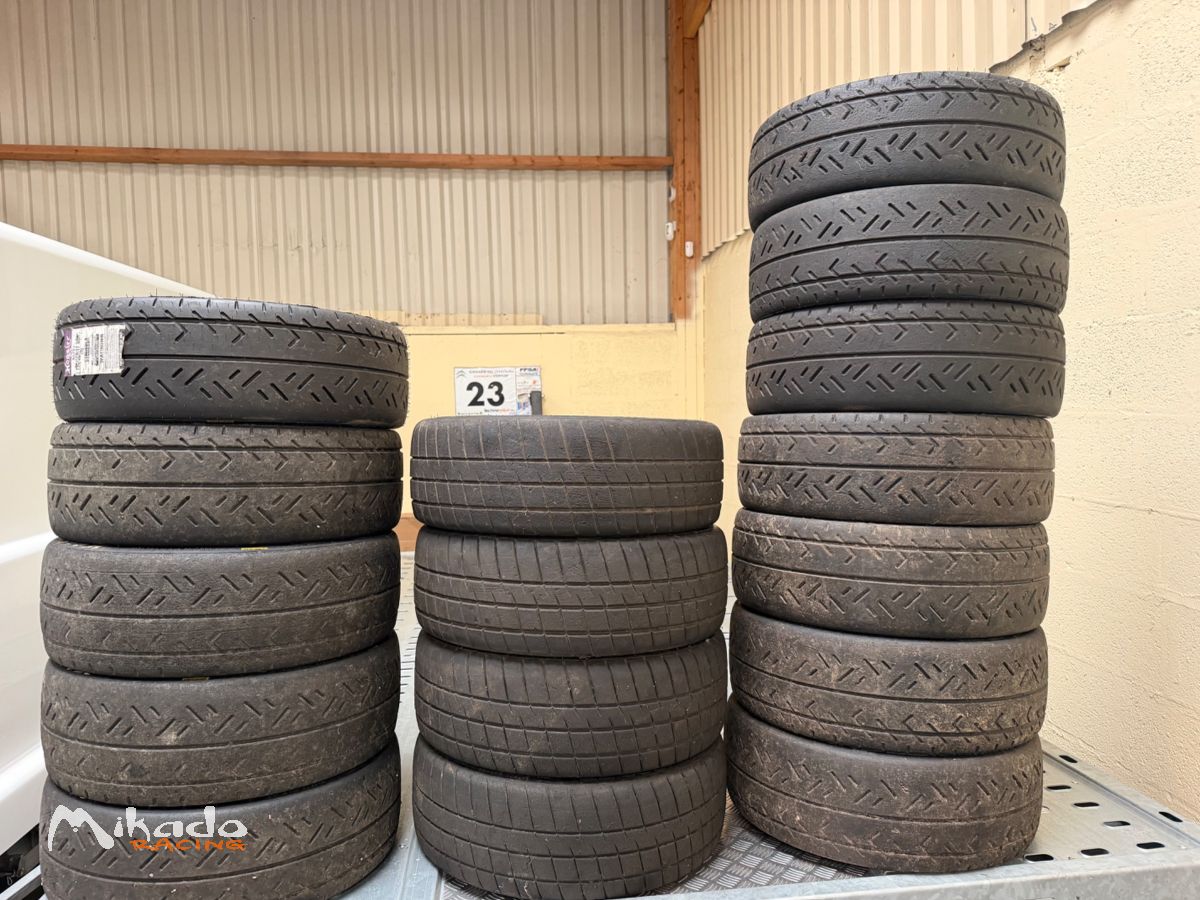 15 Pneus hoosier 17 pouces – photo 1 sur 5