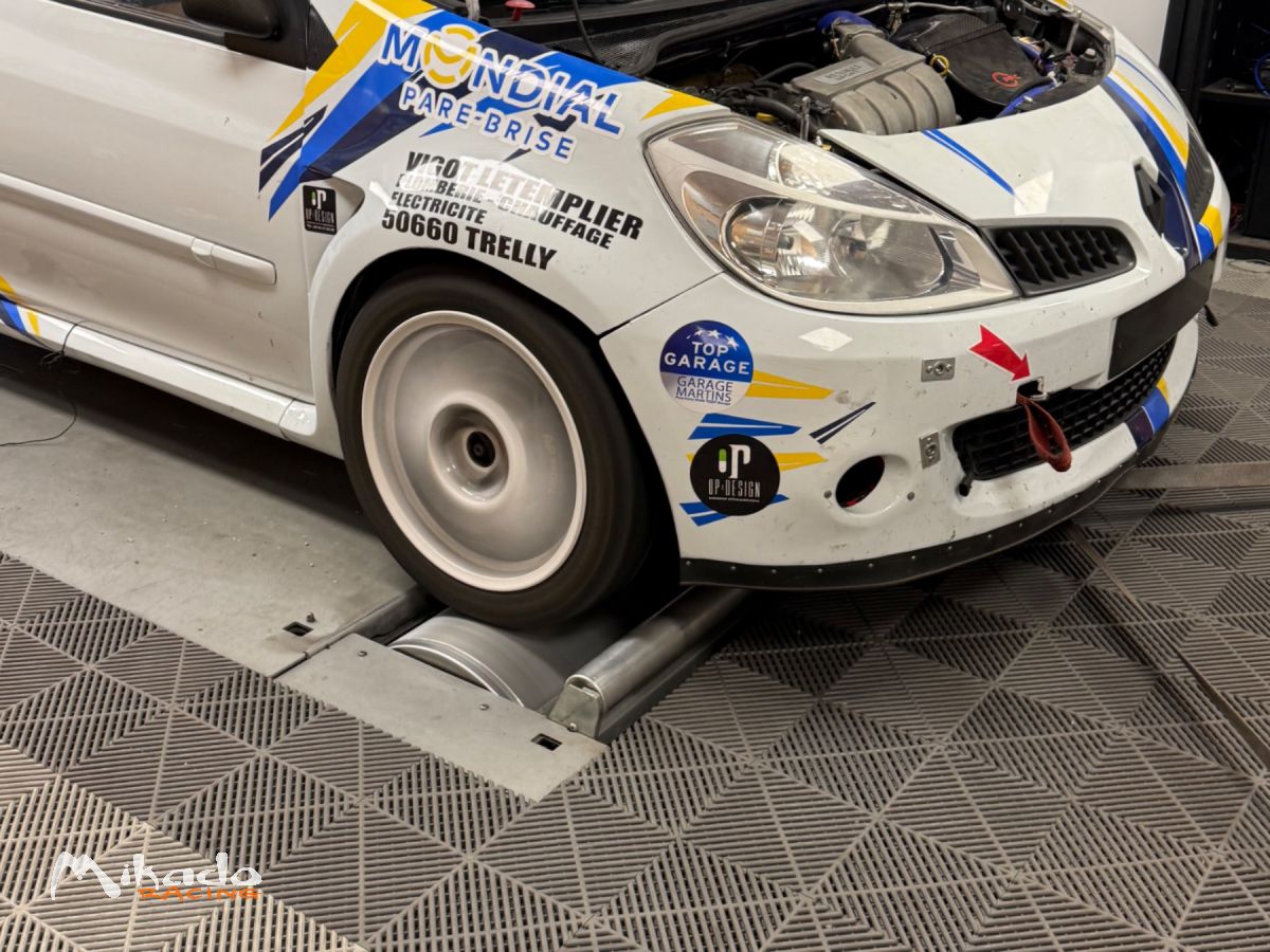 Clio 3 rs f2000 – photo 2 sur 3