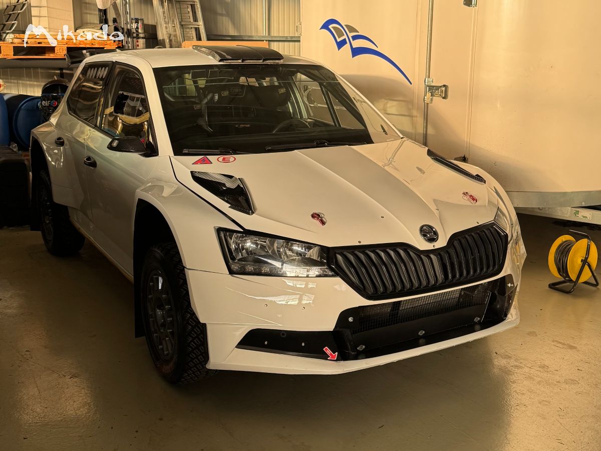 Skoda Fabia Rally 2 EVO 120th edition – photo 2 sur 3