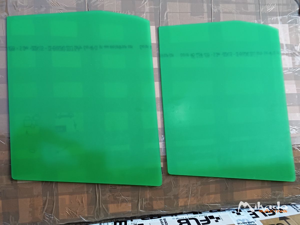 Kit Makrolon en 5mn BMW E30 Berlina 4 portes et lunette arrière – photo 3 sur 3