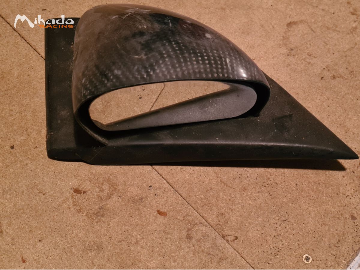 Rétro C2 carbone – photo 1 sur 3