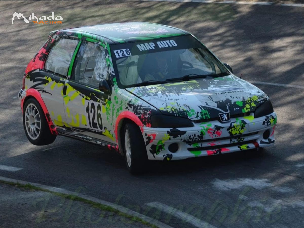 106 f2000/2 – photo 1 sur 3