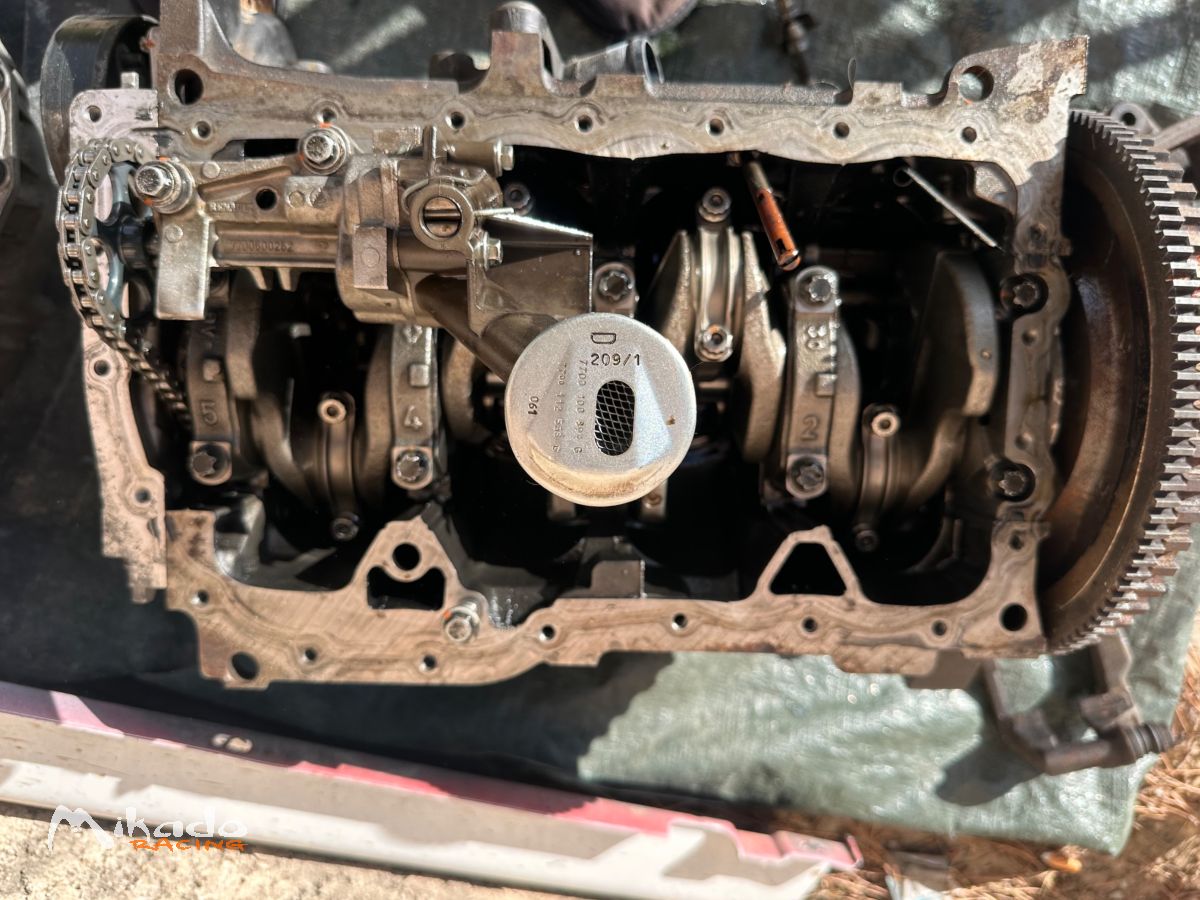 Bas moteur f4r