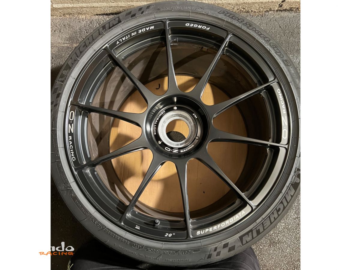 OZ SUPERFORGIATA CL 20' Porsche 911 991 – photo 1 sur 4