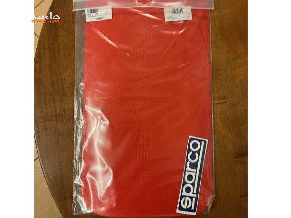 Bavettes Sparco, Essuie-glace Bosch, housse sièges – photo 1 sur 5