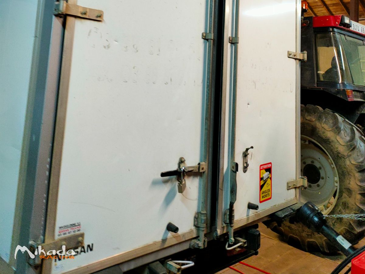 A vendre Nissan Cabstar – photo 2 sur 7