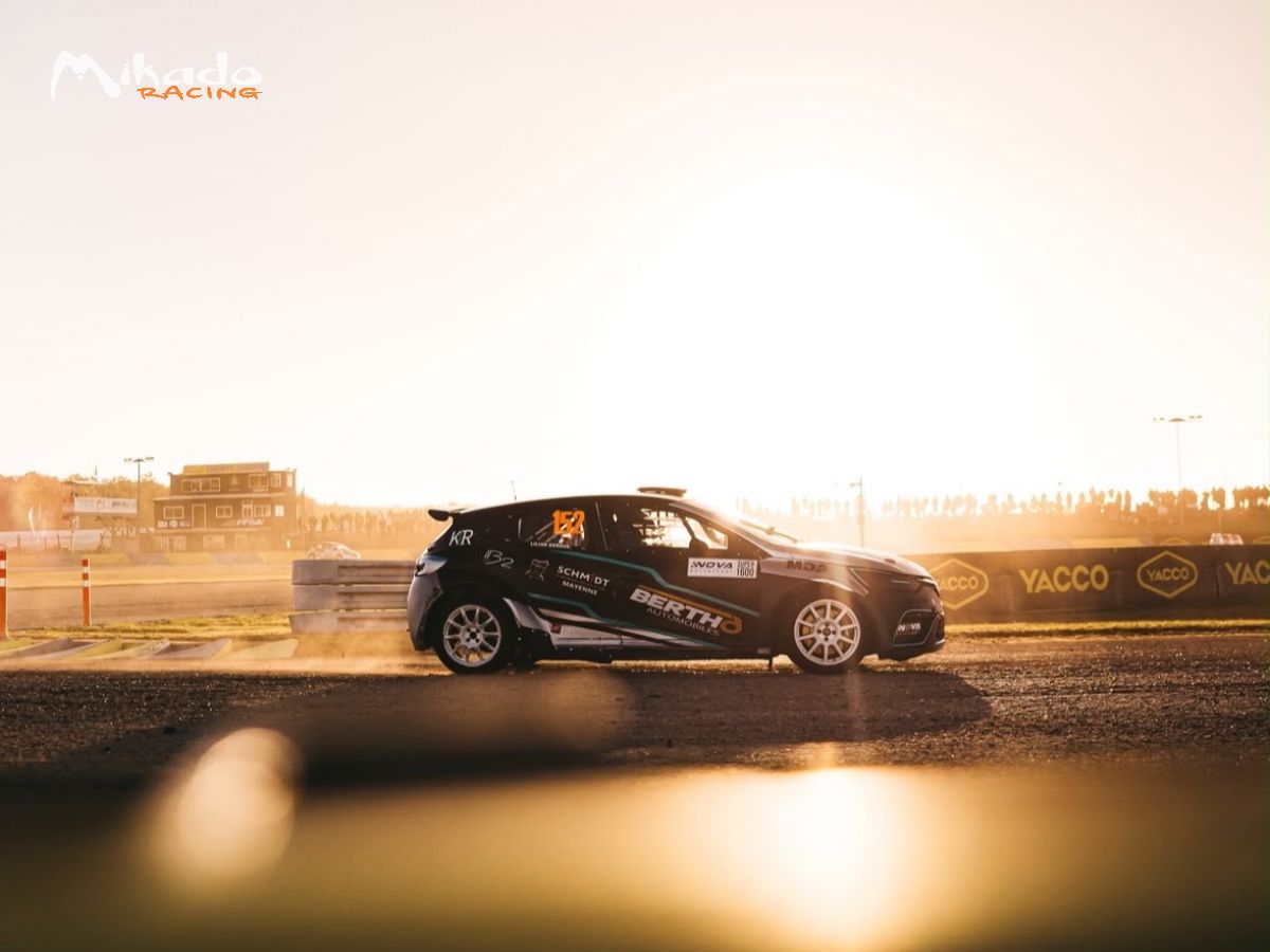 Location Clio V Super1600 – photo 5 sur 5
