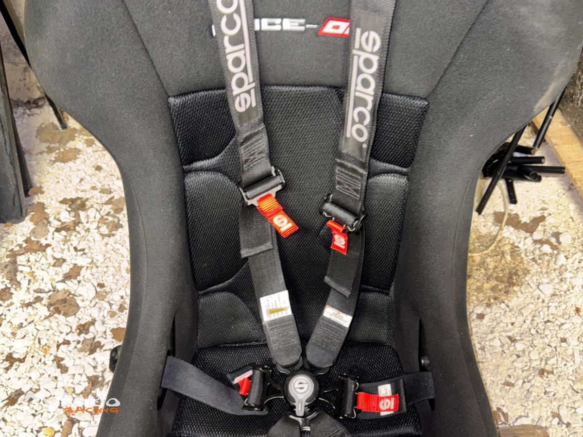Baquet GT2i & harnais sparco – photo 1 sur 5