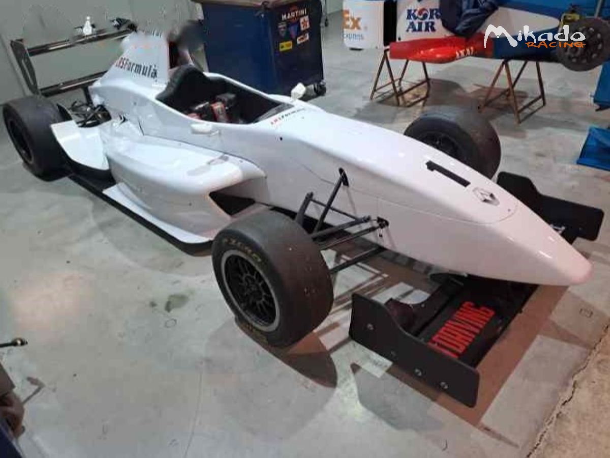 FORMULE 2 RENAULT TATUUS – photo 1 sur 10