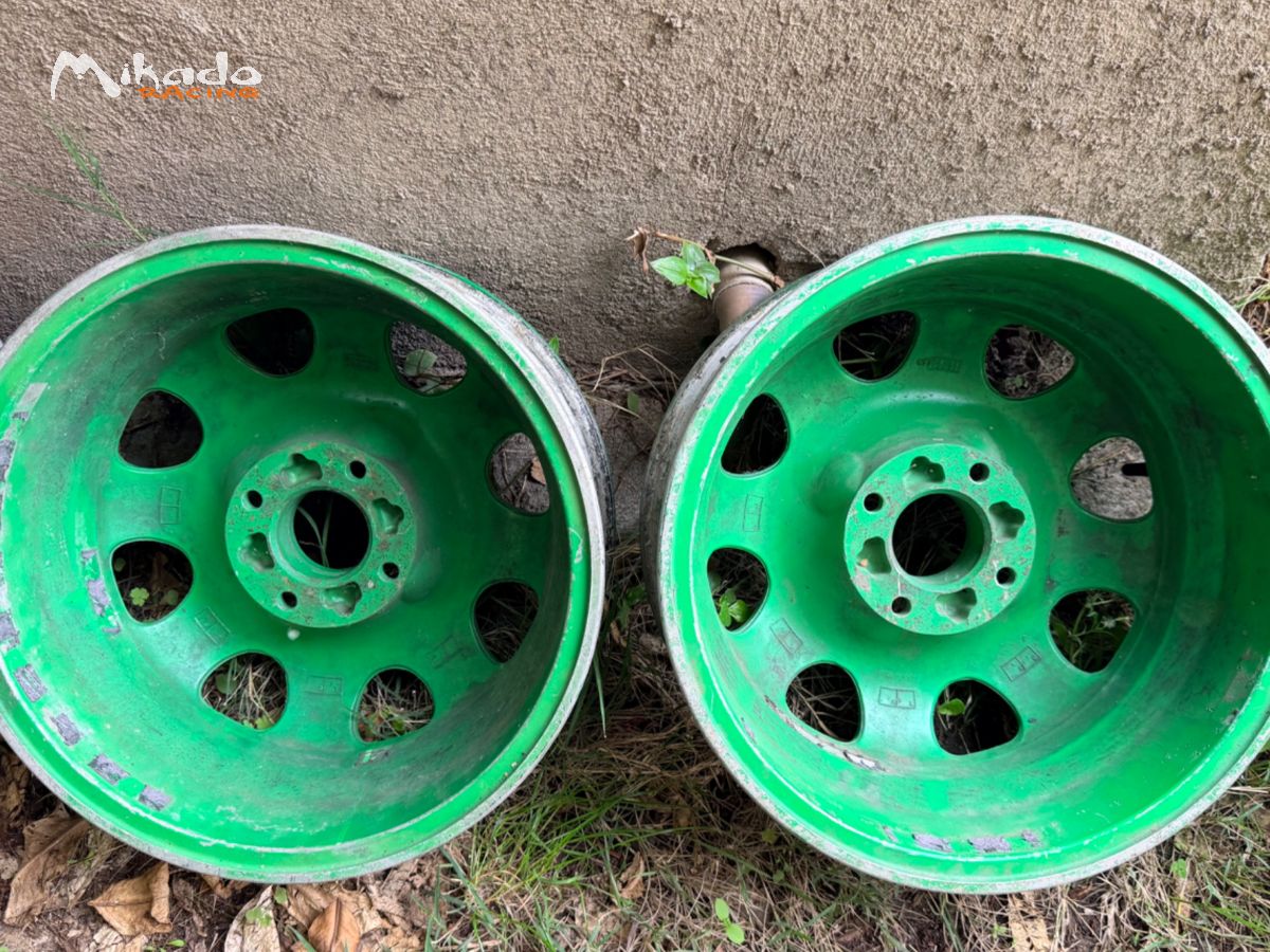 4 jantes 205 GTi 1.9 – photo 3 sur 5