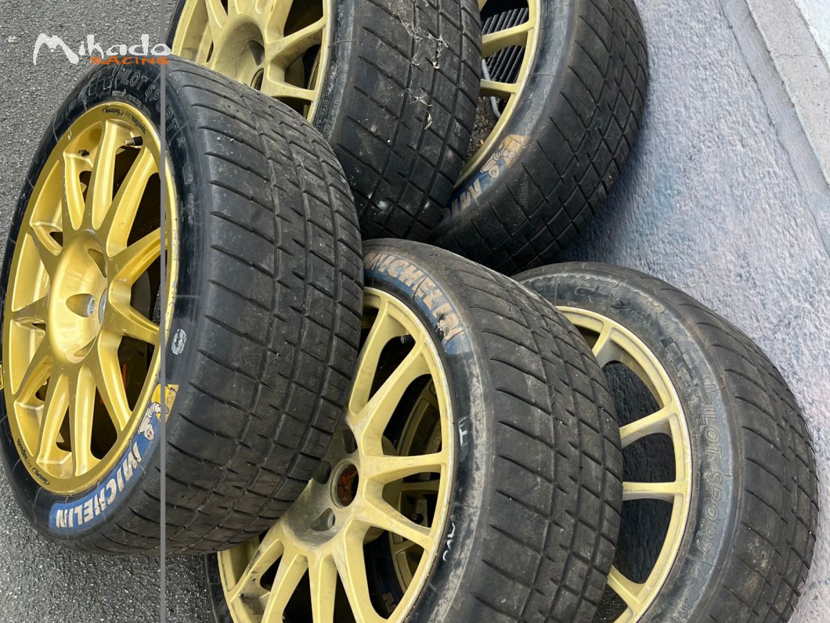 5 Michelin 235/40/18 MW1 – photo 1 sur 2