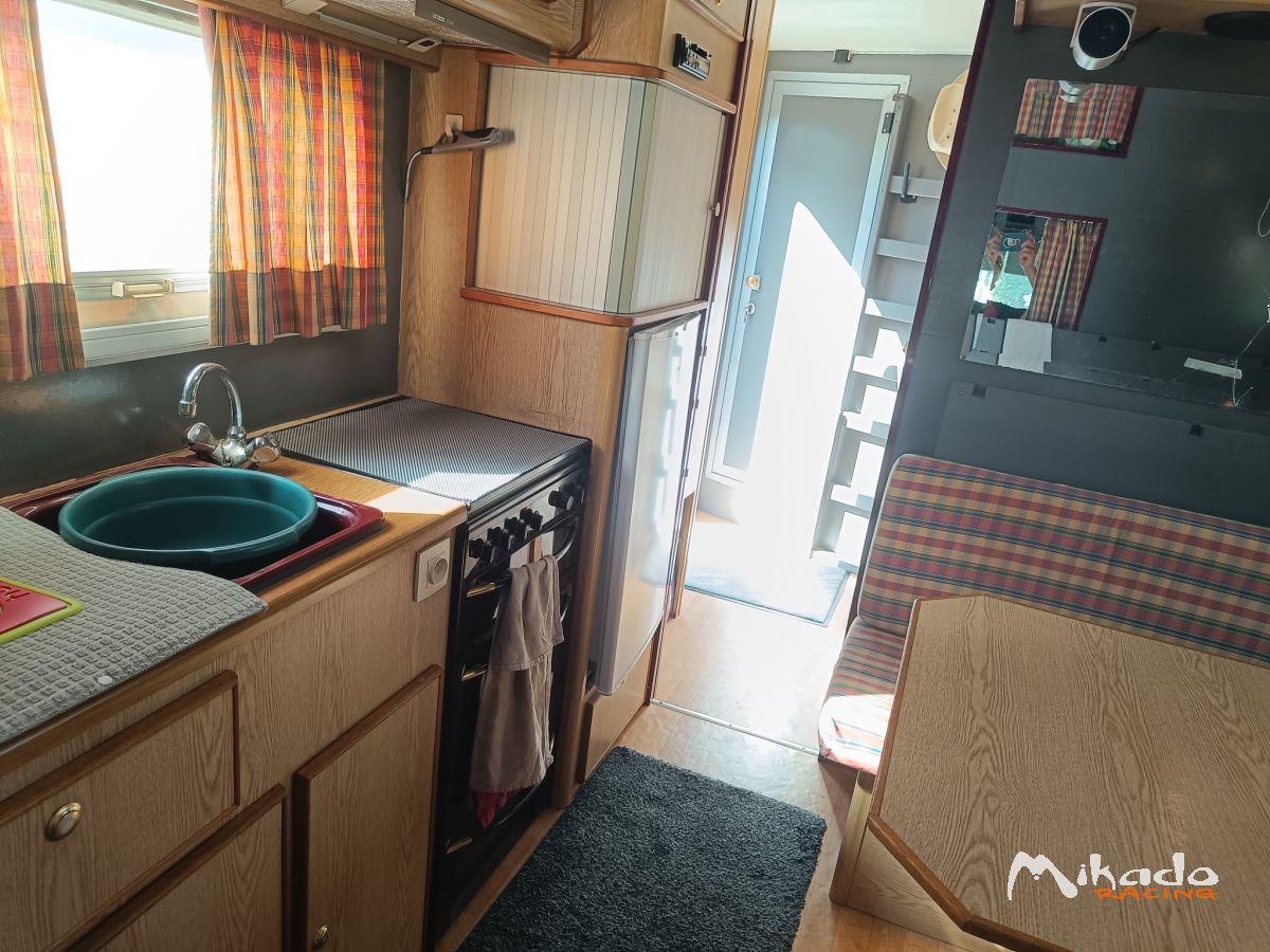 IVECO EUROCARGO CAMPING-CAR / VÉHICULE VASP 7 PLACES – photo 4 sur 6