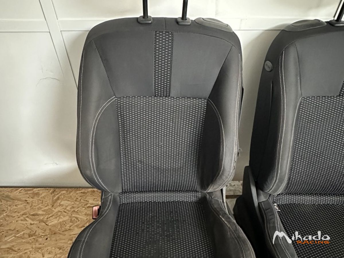 Sièges origine Clio 3 RS – photo 4 sur 4