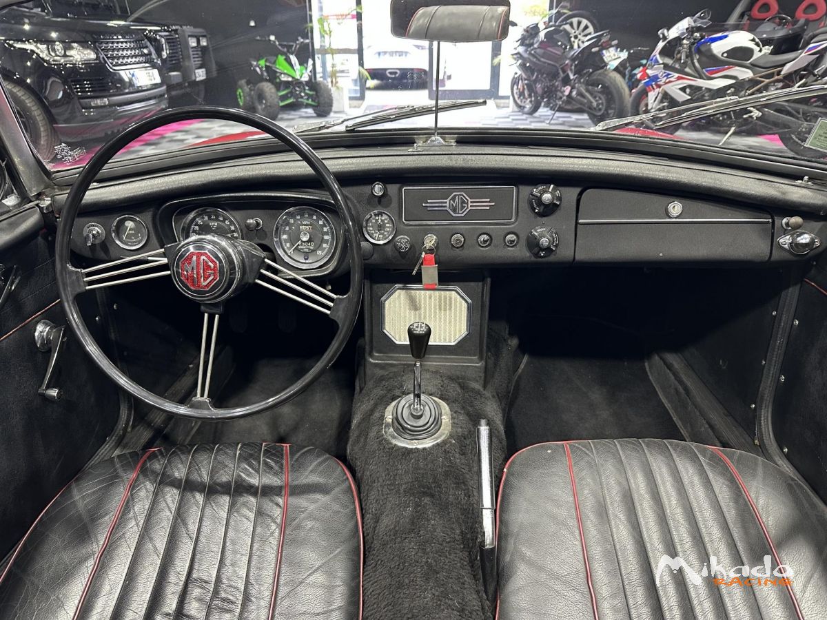 MG B - Roadster 240 VDH 1.8l – photo 7 sur 10