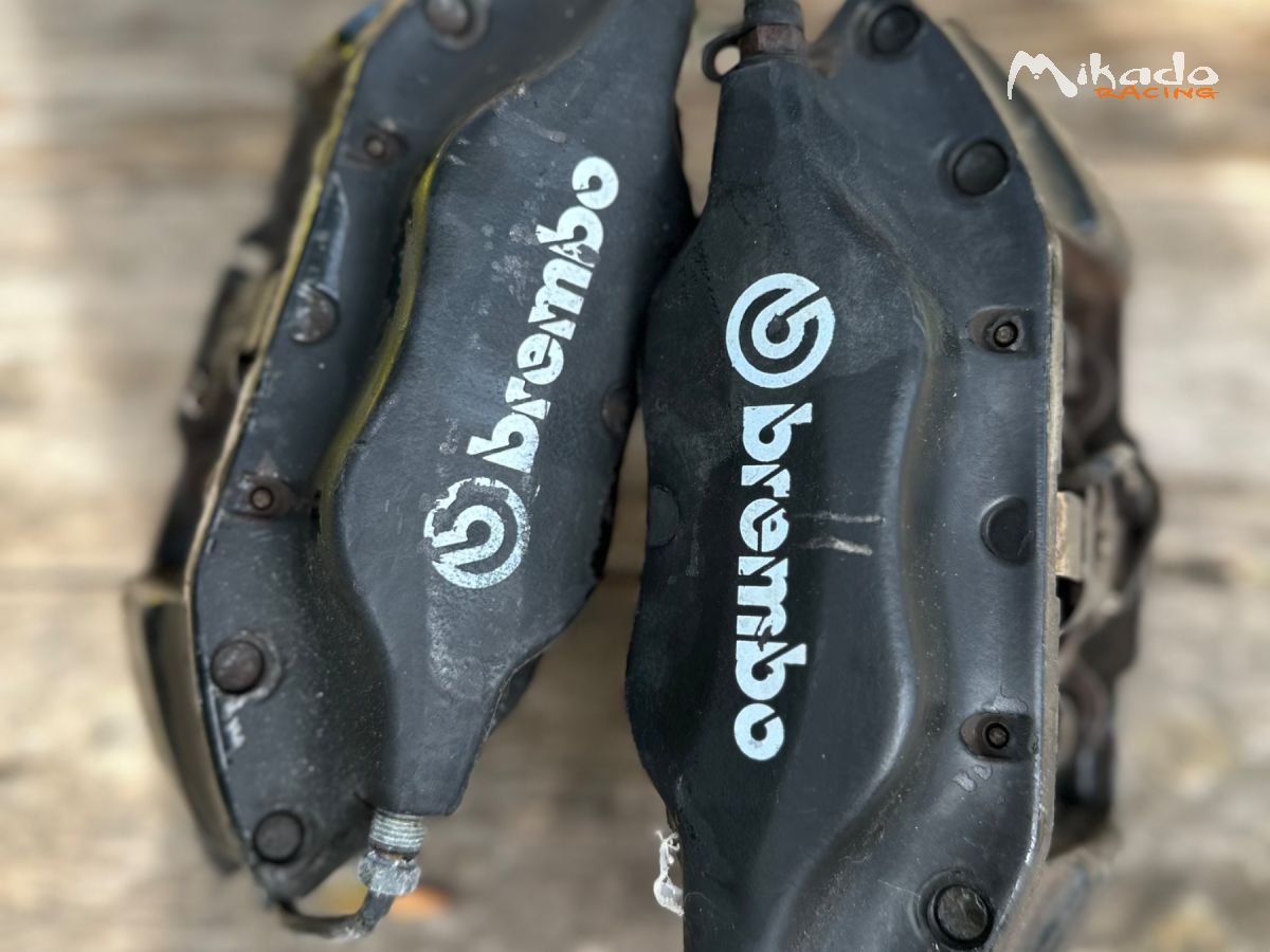 Etrier Brembo 4 pistons – photo 1 sur 2